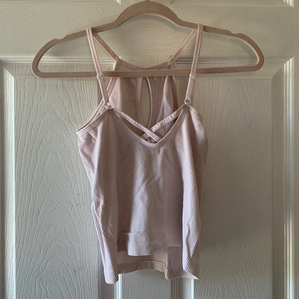 Tight fitted spaghetti strap cropped tank top